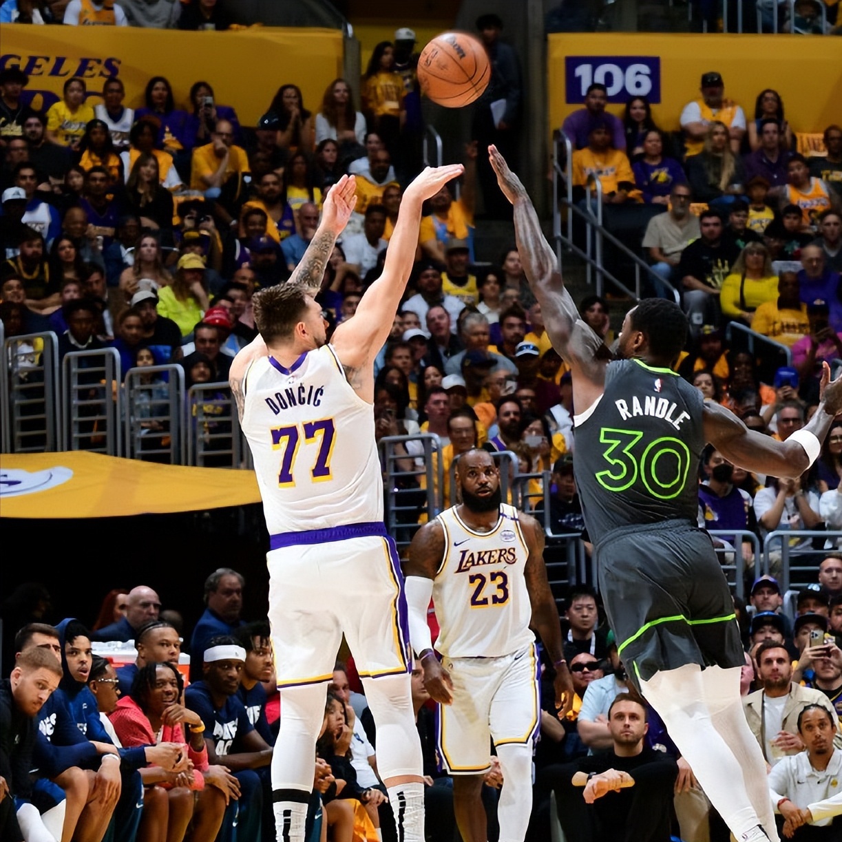 YABO-东契奇迎来七赛季出色发挥，MAD观众热烈欢呼！引发球迷热议的简单介绍