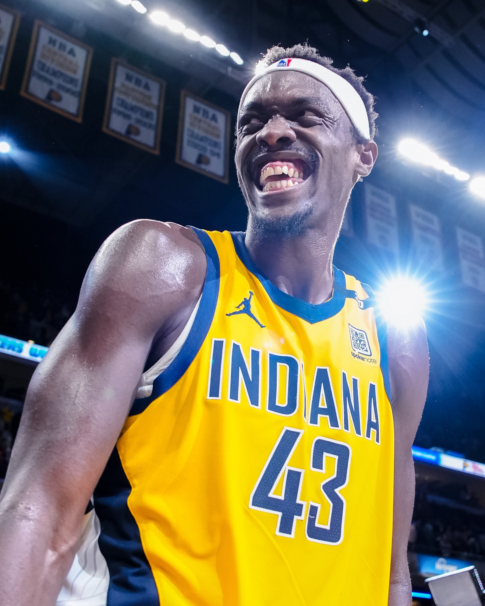 详细阅读:YABO-关于西亚卡姆迎来十赛季高光表现,曼联球迷沸腾!的信息 YABO-关于西亚卡姆迎来十赛季高光表现,曼联球迷沸腾!的信息